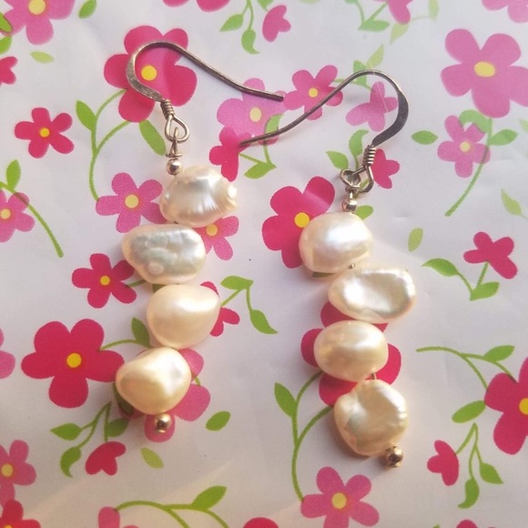 💥5/$25💥Sterling silver earrings - Picture 1 of 1